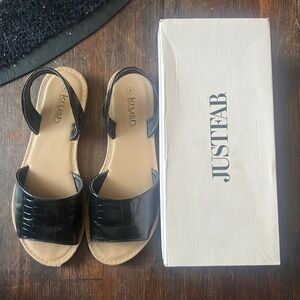 Women’s Sandals